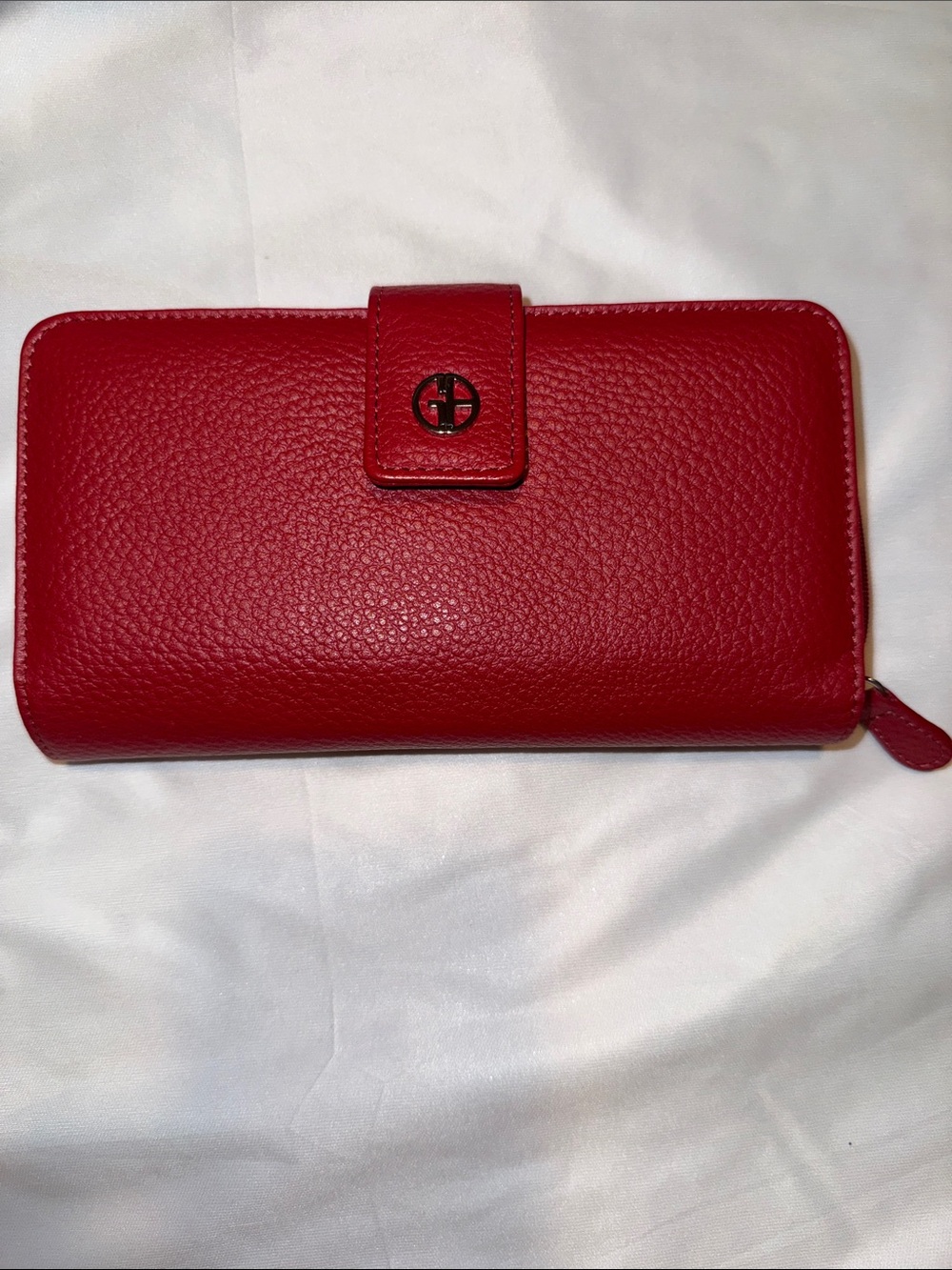 Giani Bernini Red Pebbled Leather Zip Wallet with Snap Tab Closure